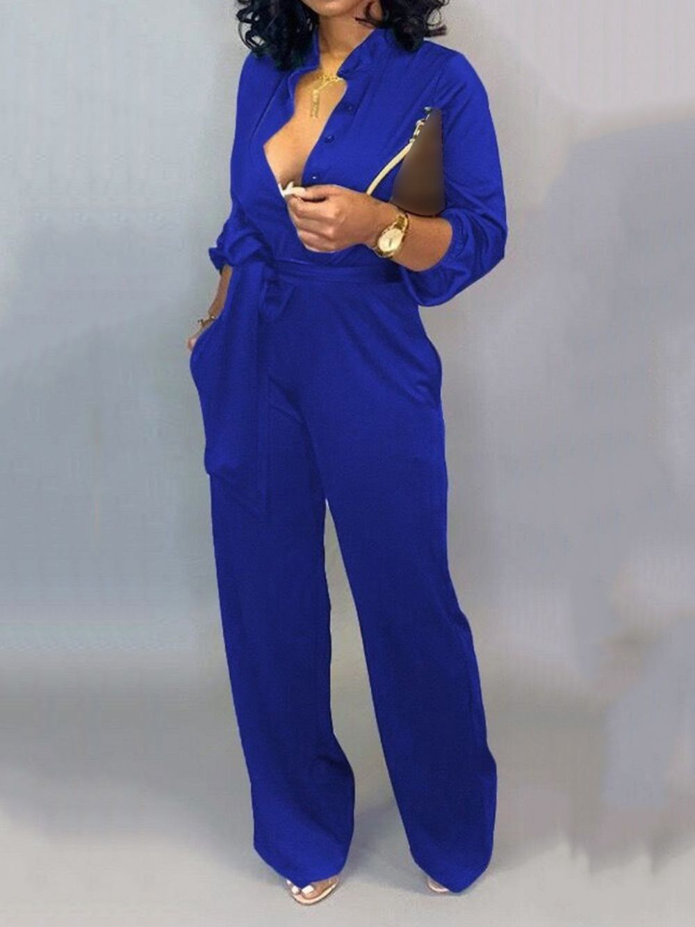 Zoete Slanke Damesjumpsuit Over De Volledige Lengte Met Veters En Middelhoge Taille