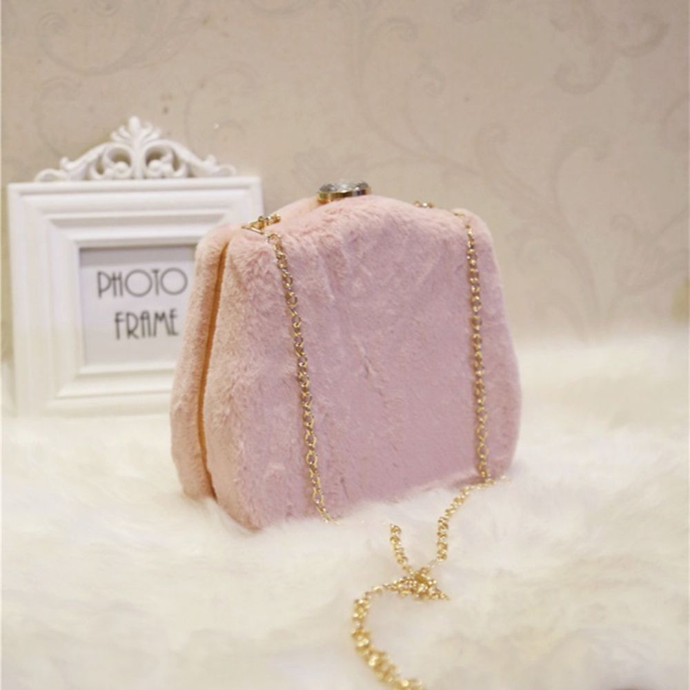 Chain Rabbit Hair Clutches & Avondtassen