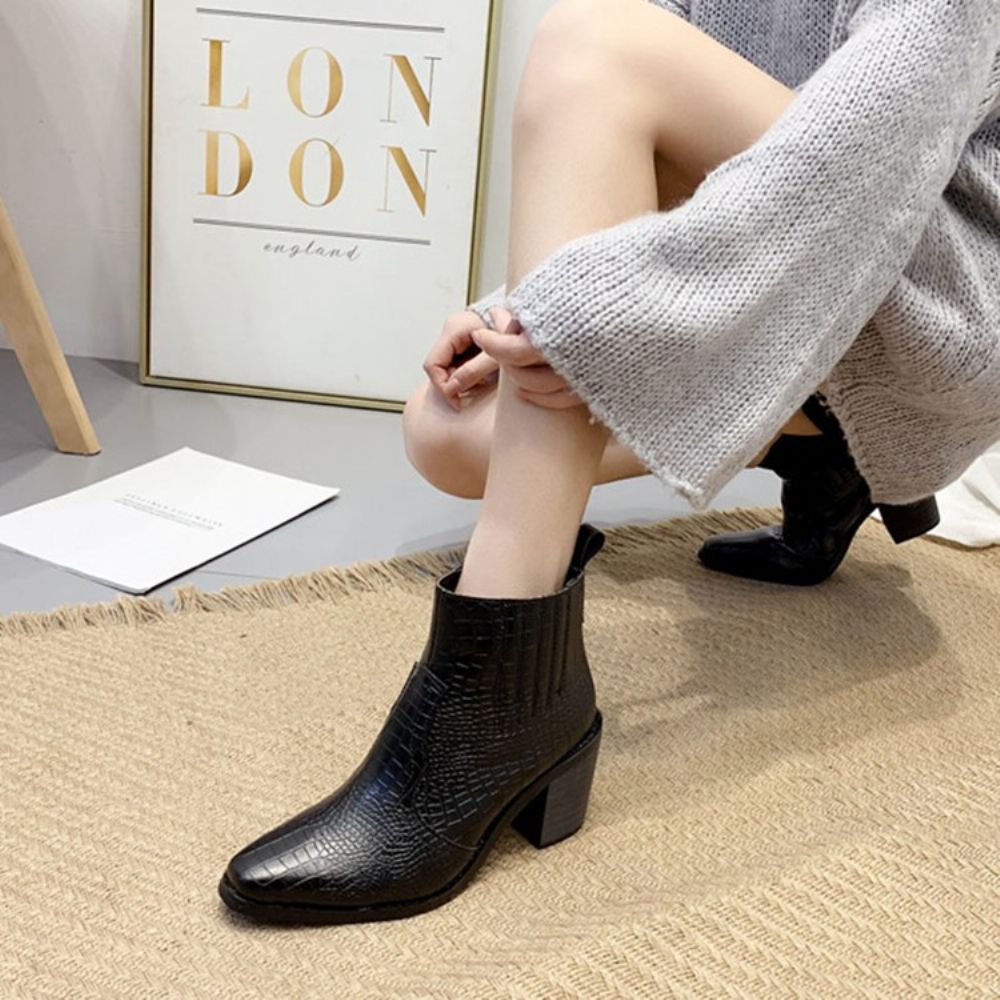 Puntige Teen Slip-On Chunky Heel Enkellaarsjes Dames