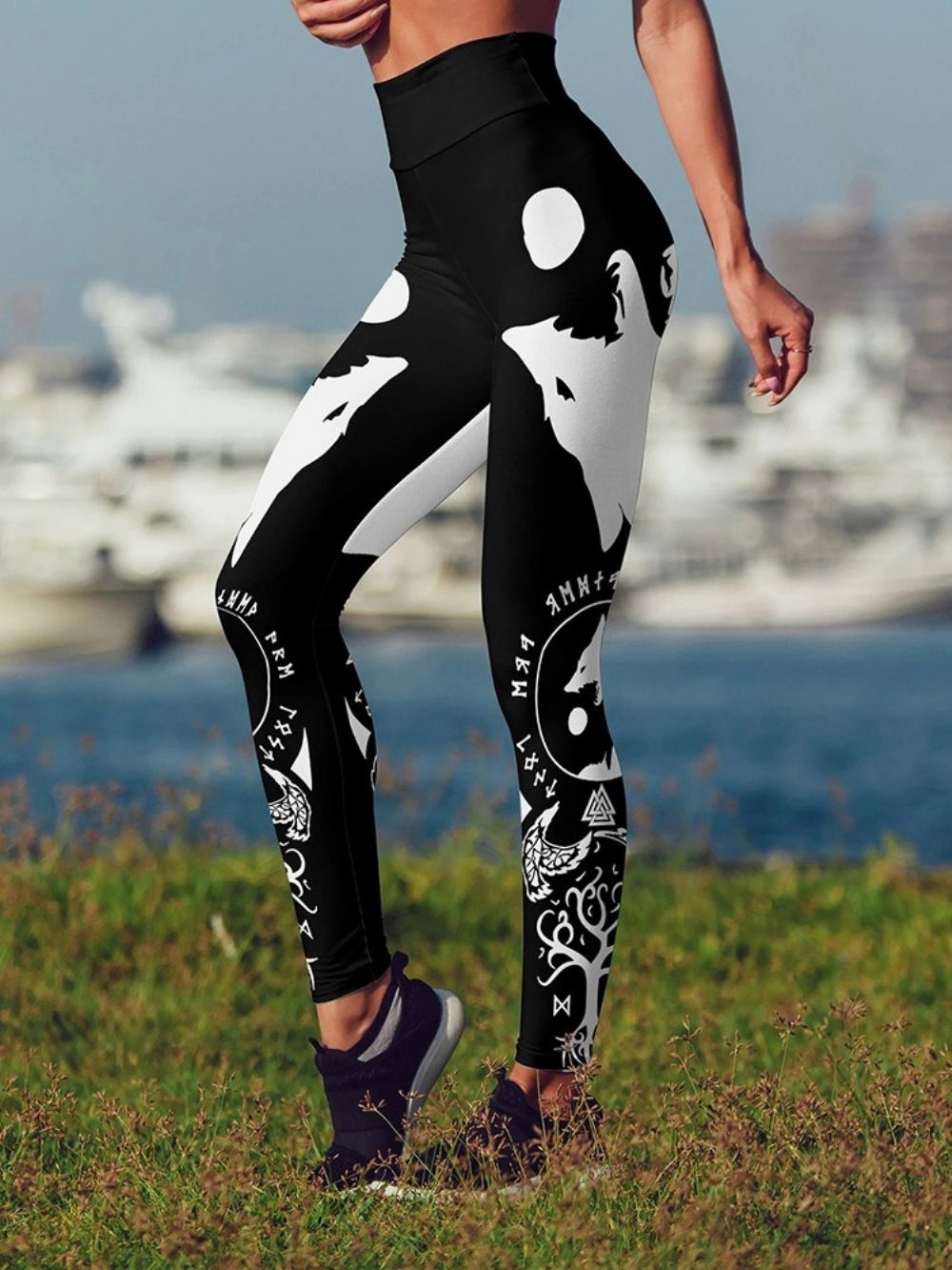 Handgeschilderde Tiktok-Legging Met Sportprint En Hoge Taille