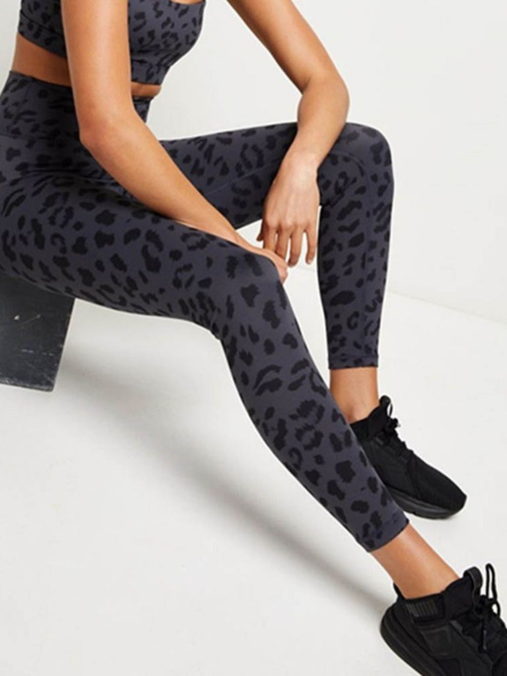 Luipaard-Katoenmengsels Sneldrogende Zomertennisbroek Yogabroek Tiktok-Legging Met Hoge Taille