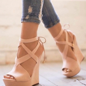 Wedge Sandalen Met Open Teen En Veters