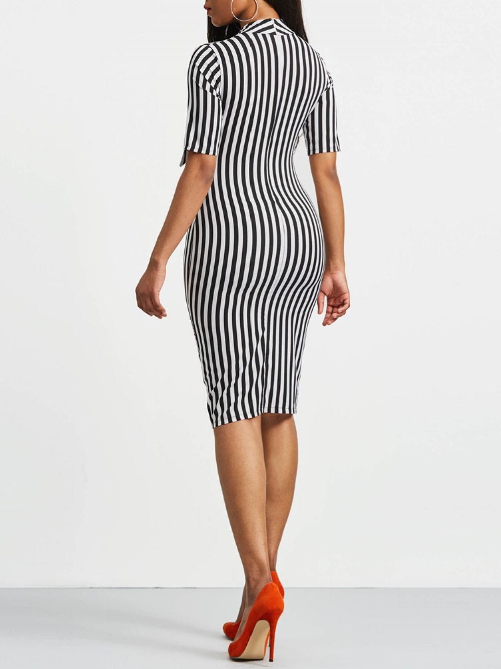 Gestreepte Bodycon-Jurk Met Strikkraag