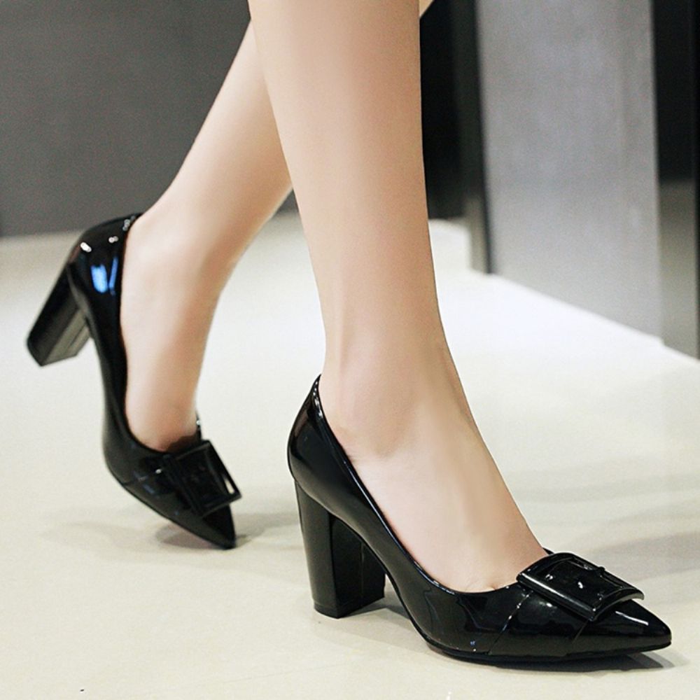 Charmante Lakleren Pumps Met Puntneus