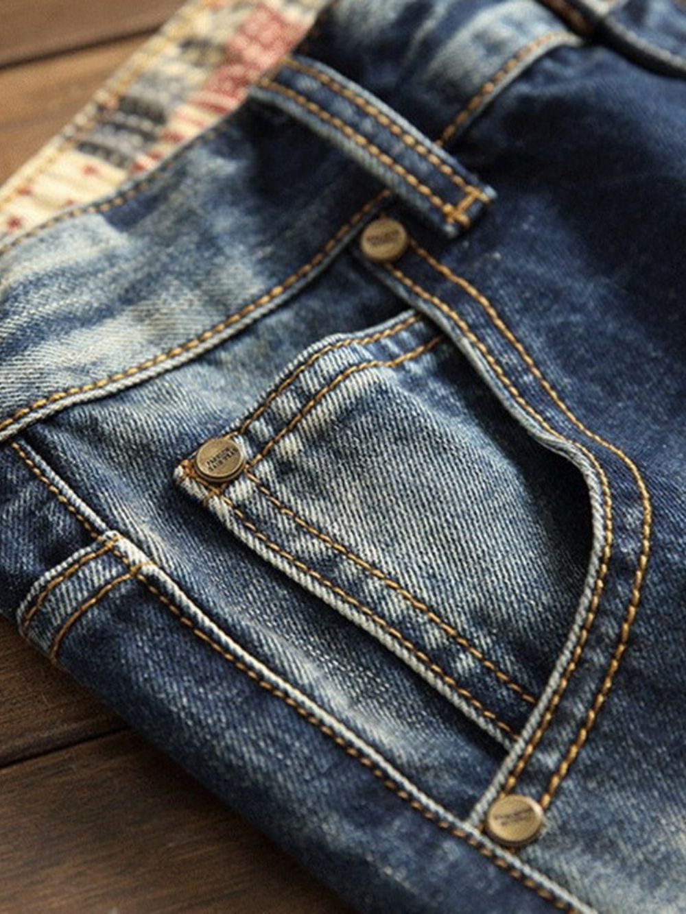 Jeans Met Halfhoge Taille Met Kleurblokzak En Rits