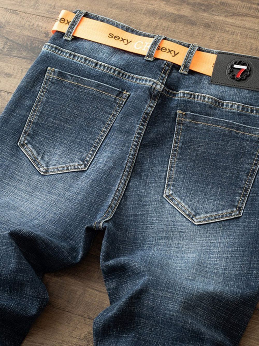 Rechte Europese Jeans Met Halfhoge Taille