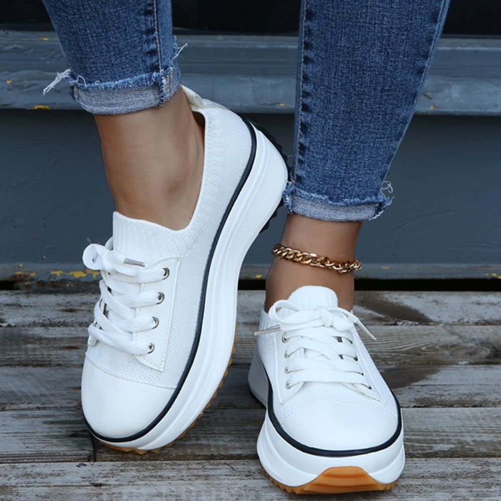 Lage Sneakers Van Canvas Met Ronde Neus En Veters