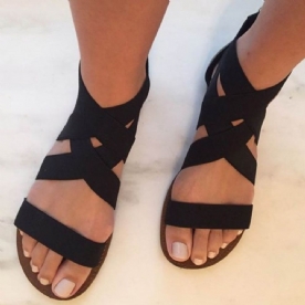 Platte Sandalen Met Open Teen En Gekruiste Bandjes