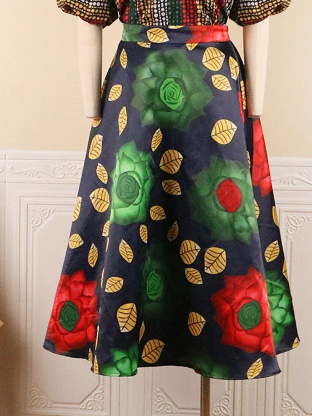 Halfhoge Bloemenmode Rok Met Print