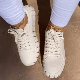 Casual Sneakers Met Gekruiste Bandjes En Ronde Neus