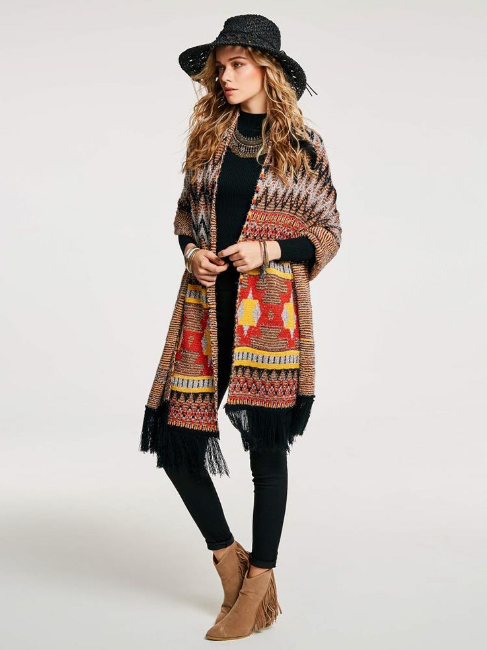 Cape Met Geometrische Kwastjes En Patchwork